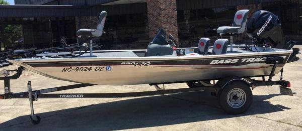 2014 Tracker Boats boat for sale, model of the boat is Pro 170 & Image # 1 of 11