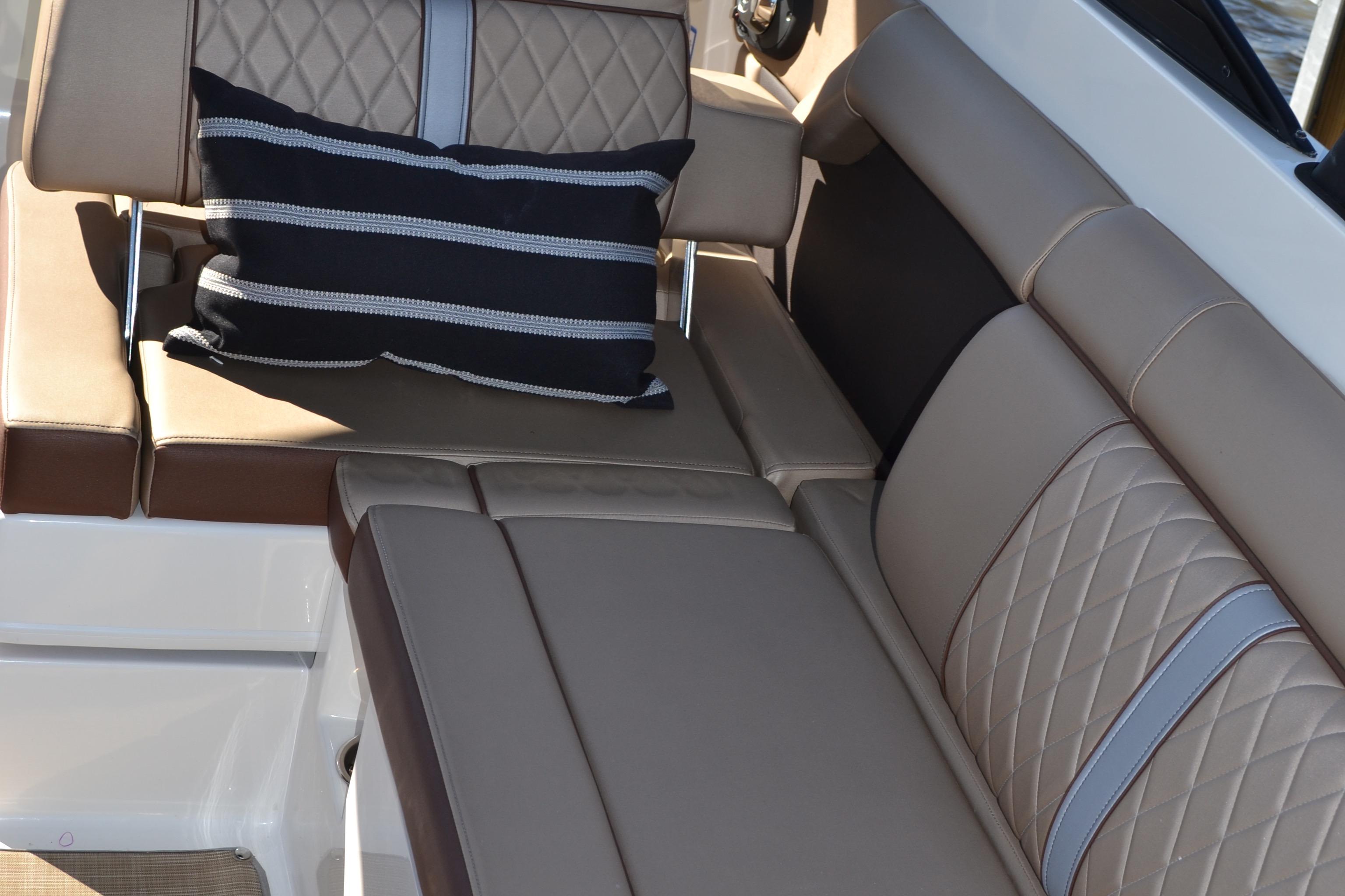 2017 Sea Ray 290 SDX