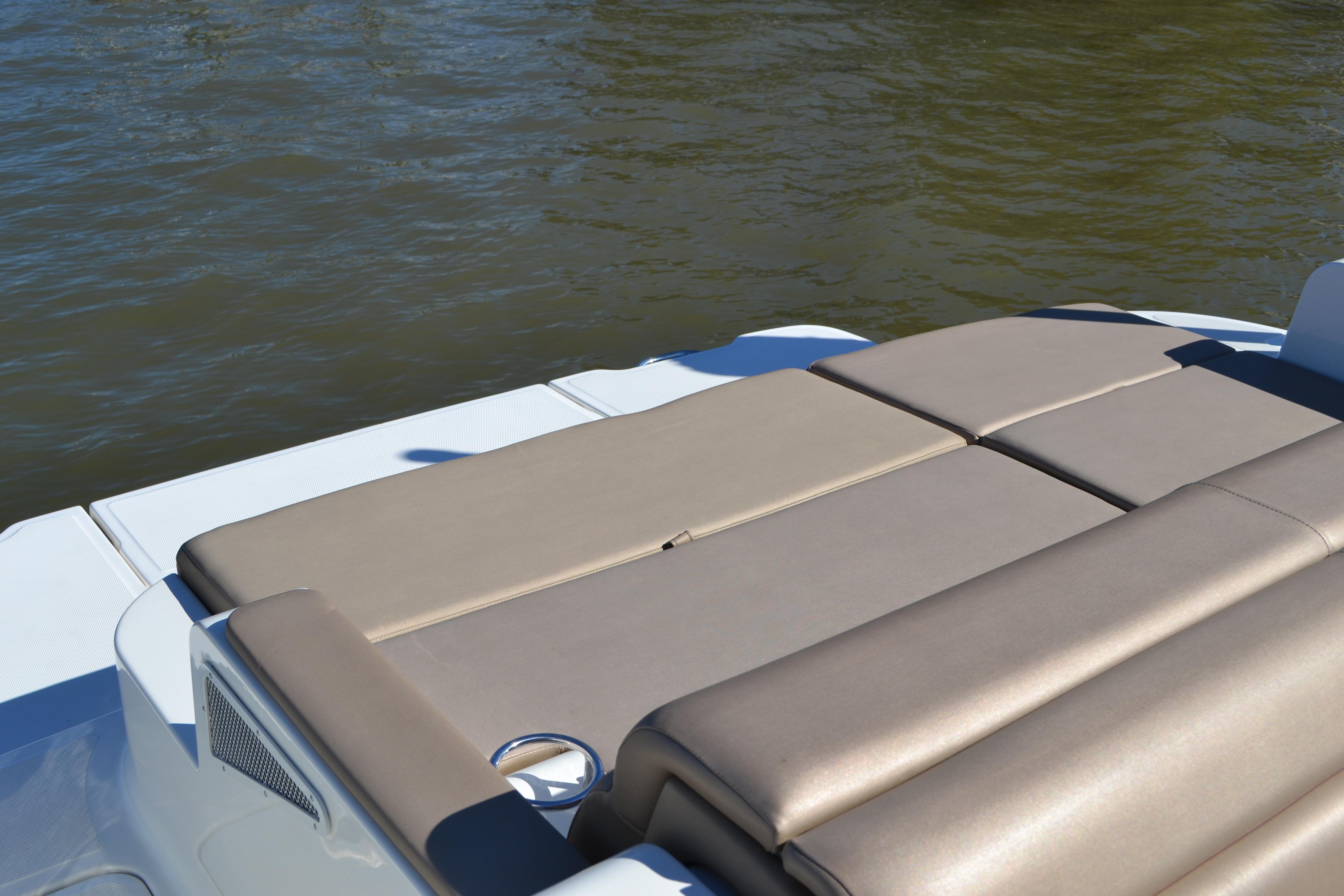 2017 Sea Ray 290 SDX
