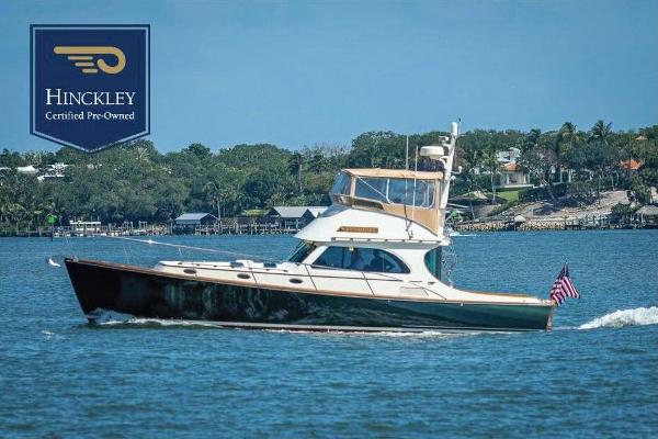 Photo of 2008 Hinckley 44'