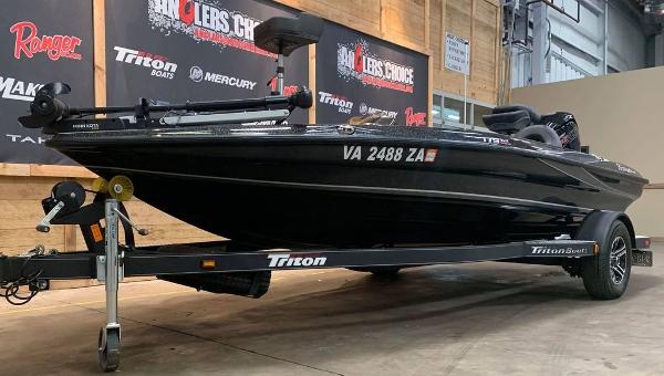 2019 Triton boat for sale, model of the boat is 179 TRX & Image # 3 of 10