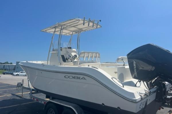 24' Cobia, Listing Number 100903350, - Photo No. 3