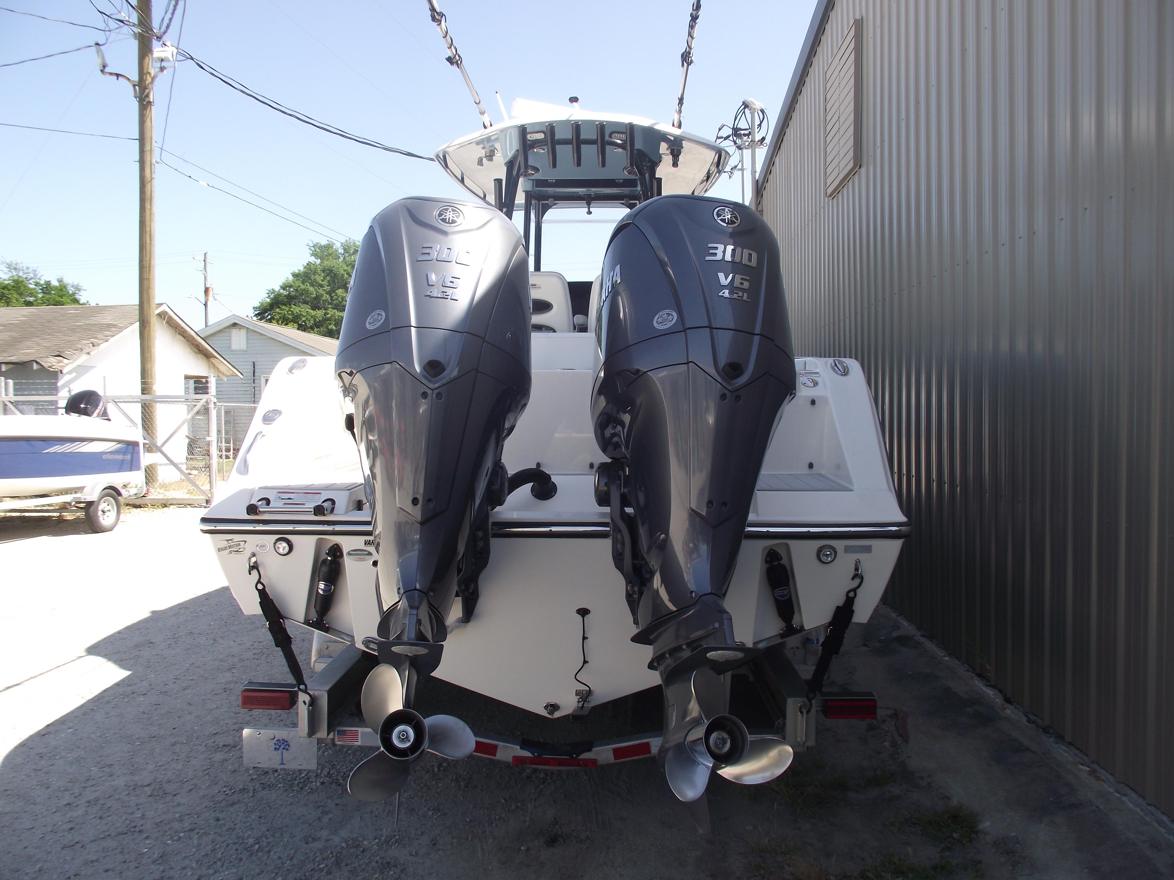 2021-cobia-301-center-console-power-9775810-20250429131718414-1_XLARGE