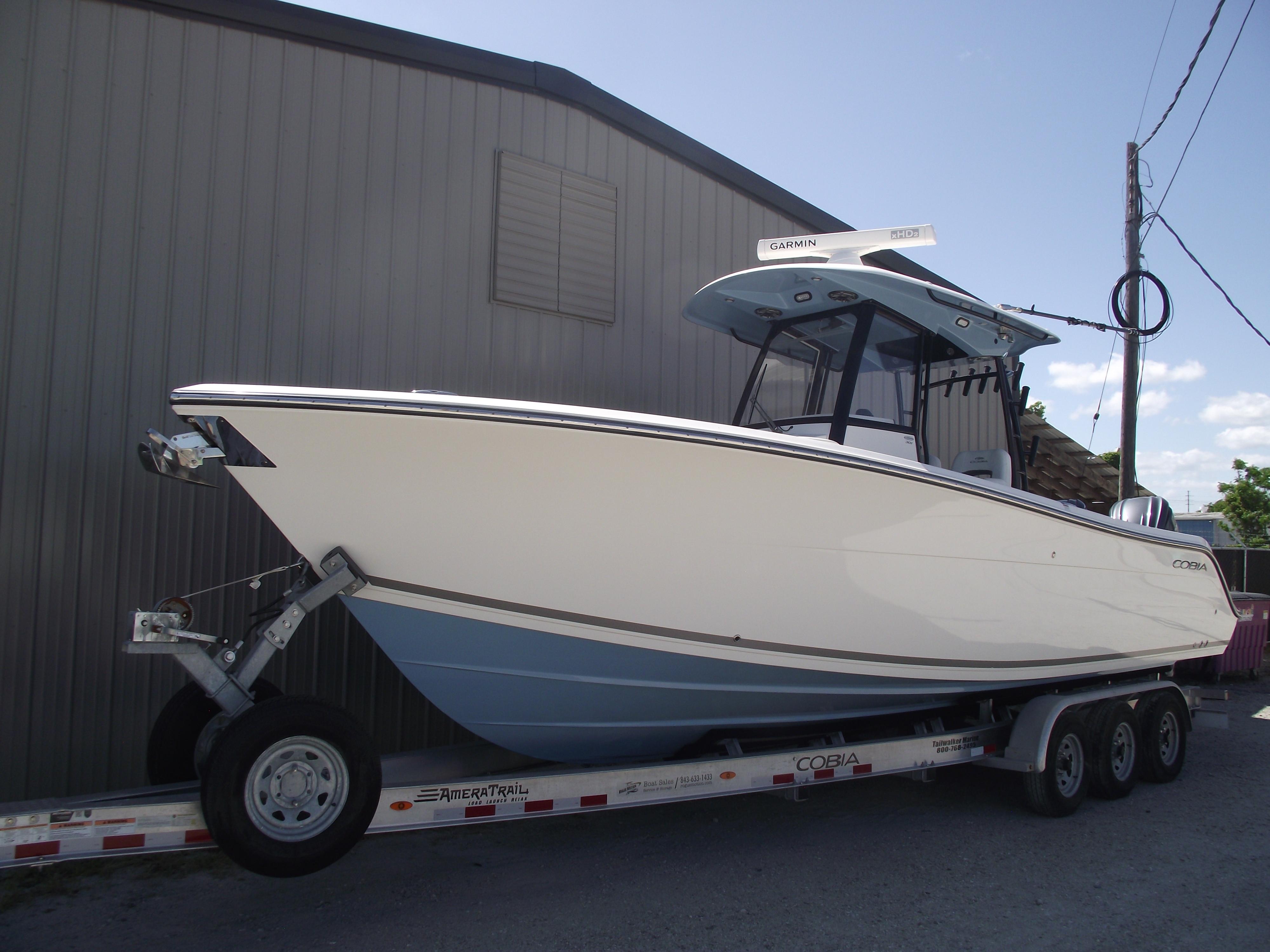 2021-cobia-301-center-console-power-9775810-20250429131741348-1_XLARGE