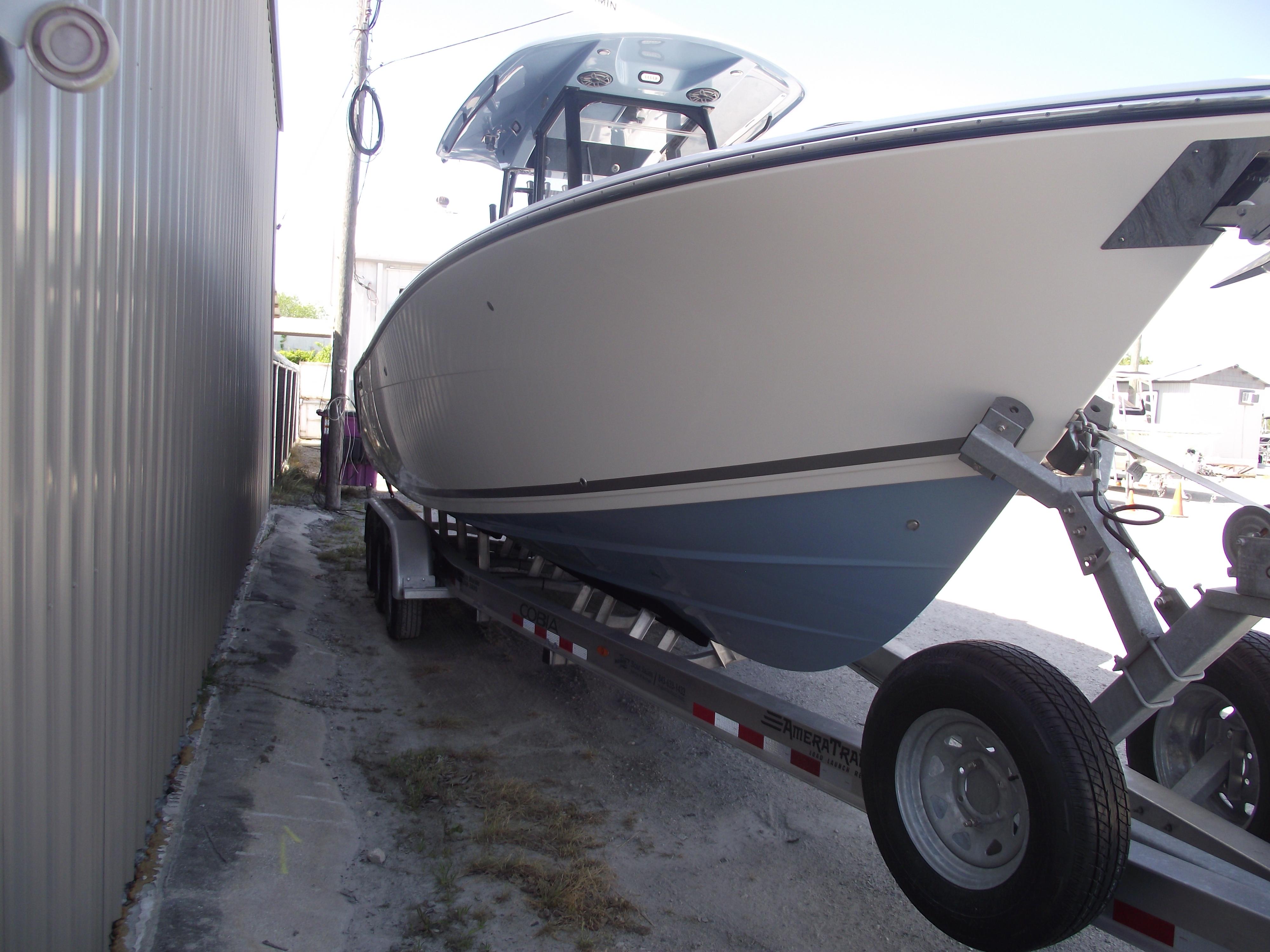 2021-cobia-301-center-console-power-9775810-20250429131801588-1_XLARGE