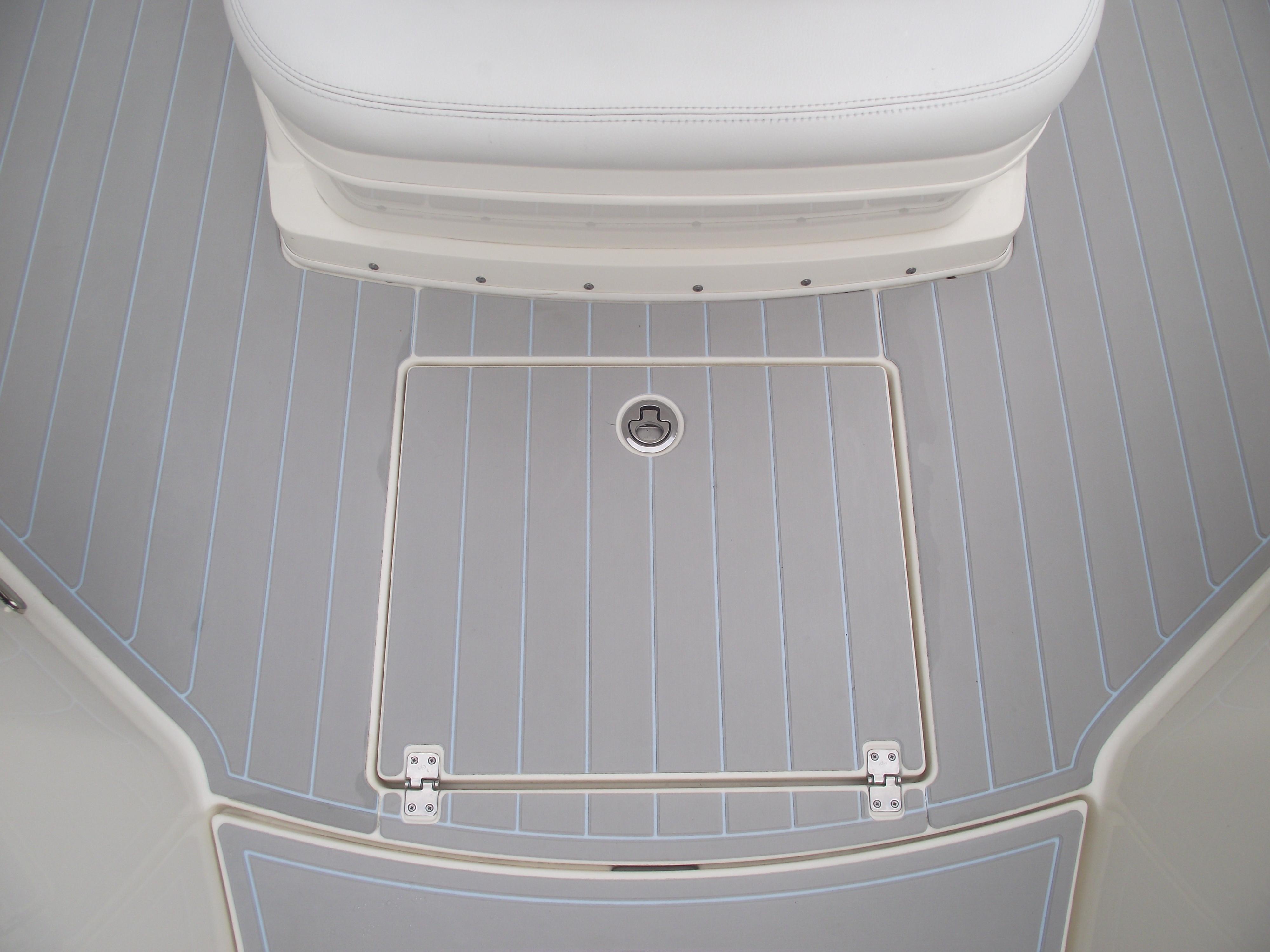 2021-cobia-301-center-console-power-9775810-20250429131850374-1_XLARGE