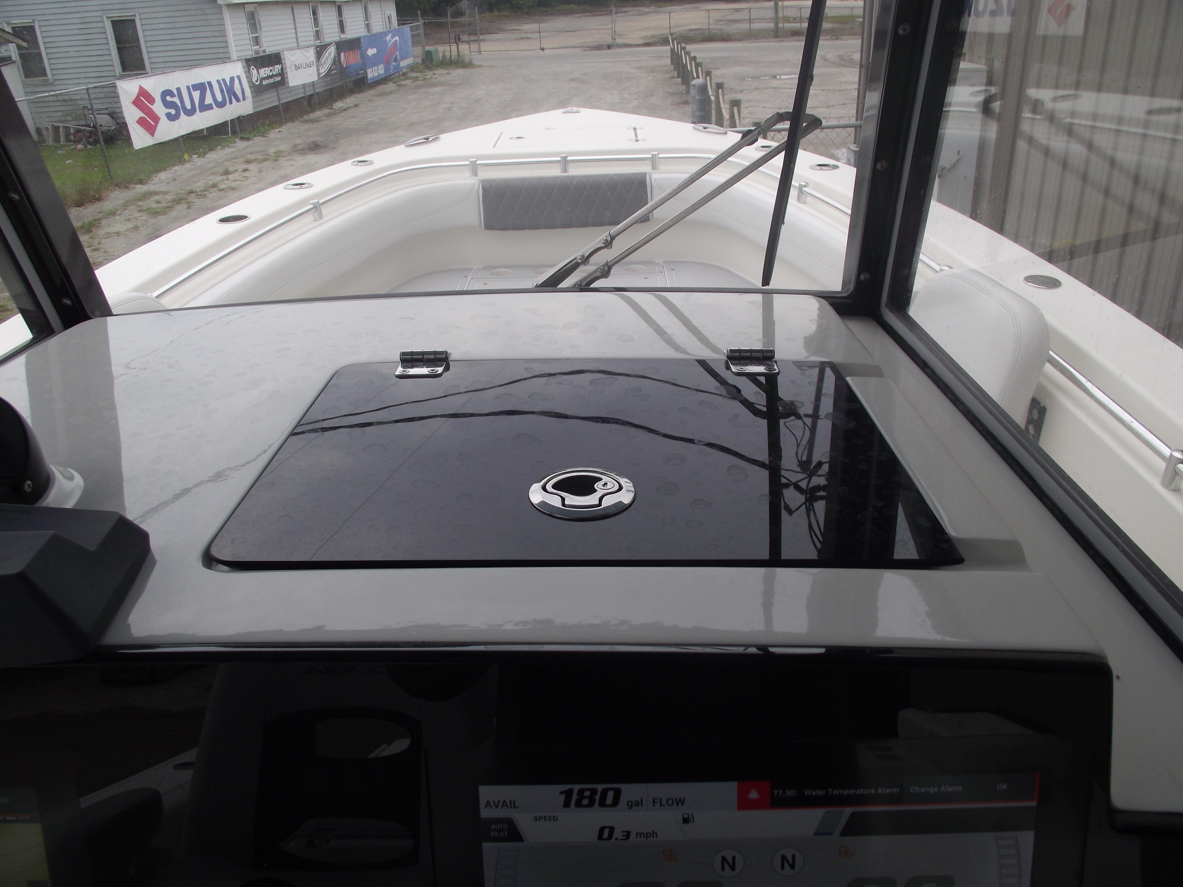 2021-cobia-301-center-console-power-9775810-20250429132119620-1_XLARGE