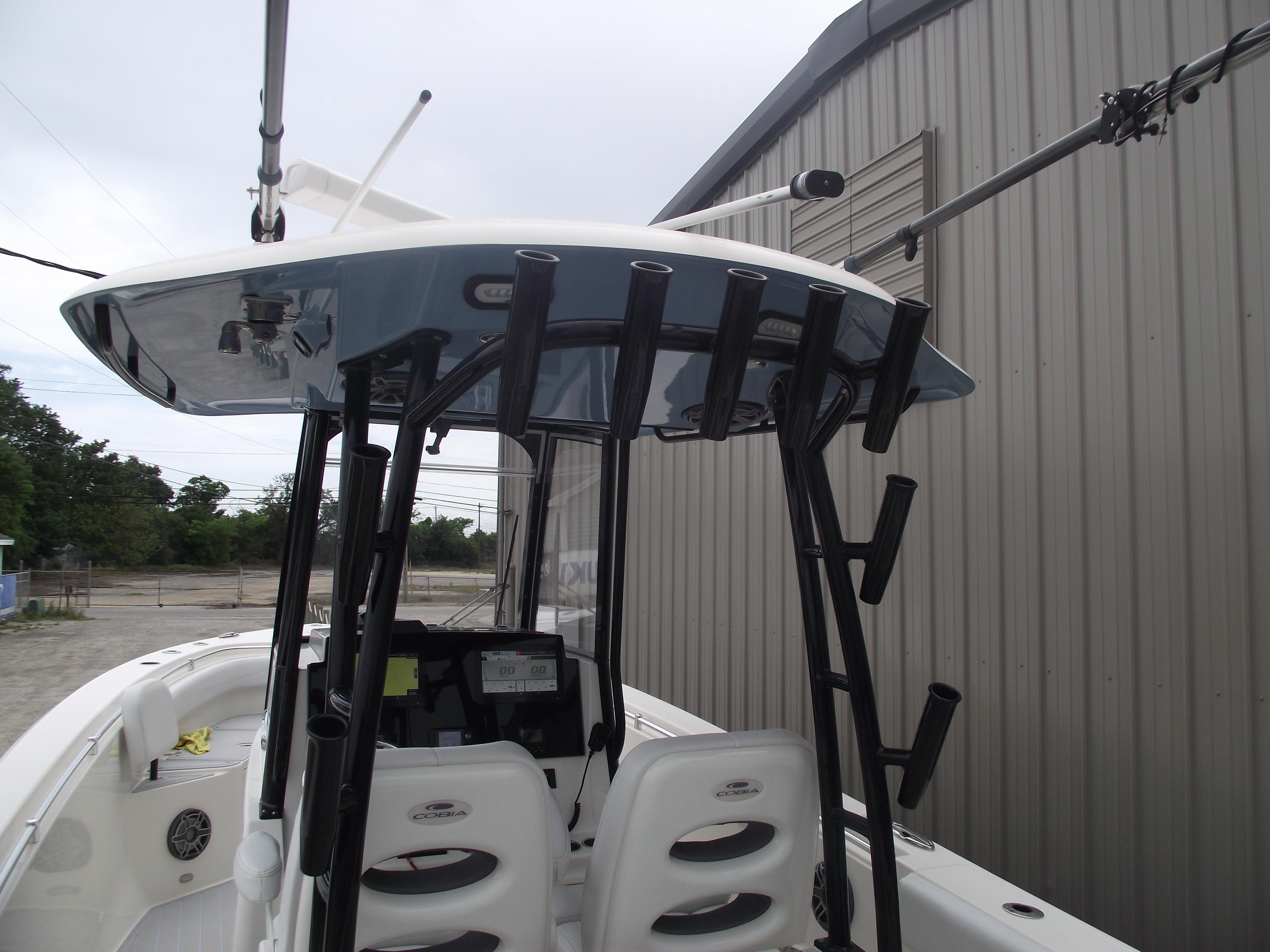 2021-cobia-301-center-console-power-9775810-20250429132252948-1_XLARGE