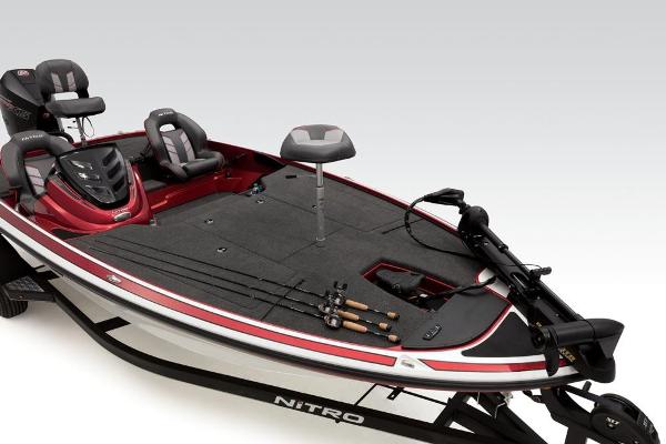 2019 Nitro boat for sale, model of the boat is Z19 & Image # 5 of 61