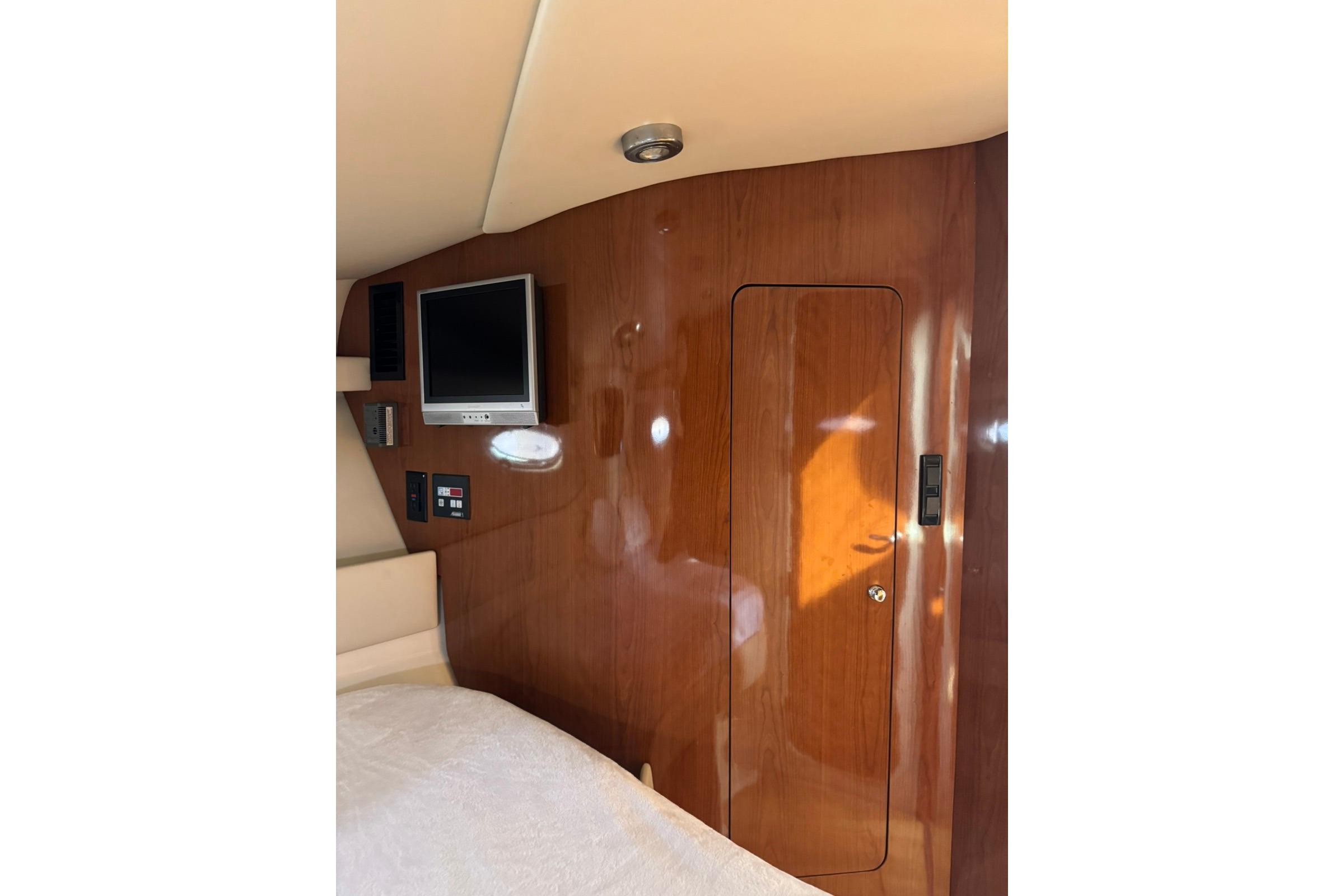 NY 10562 RL Knot 10 Yacht Sales NY 10562 RL Knot 10 Yacht Sales