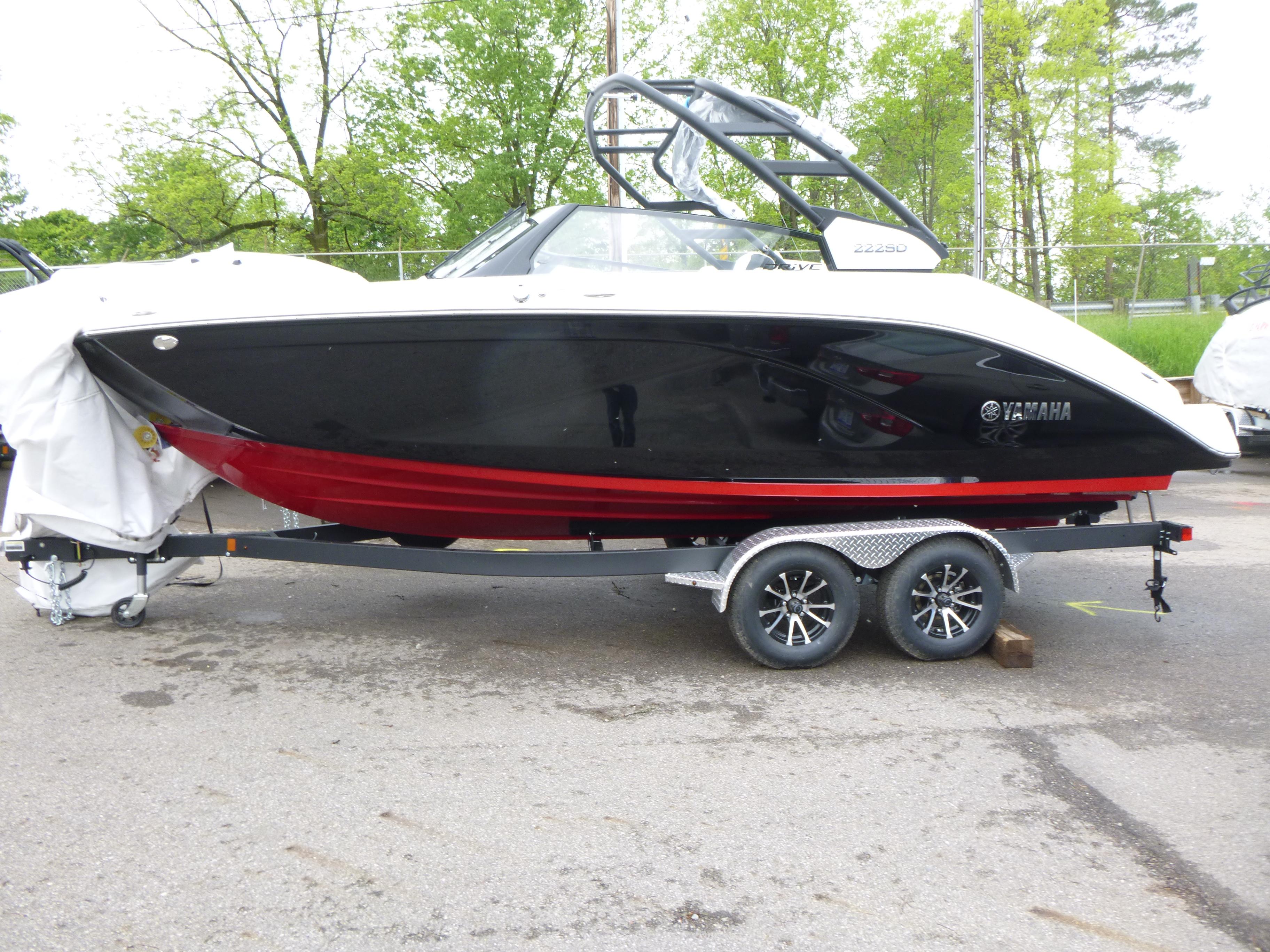 2025 Yamaha Boats 222SD Gallery