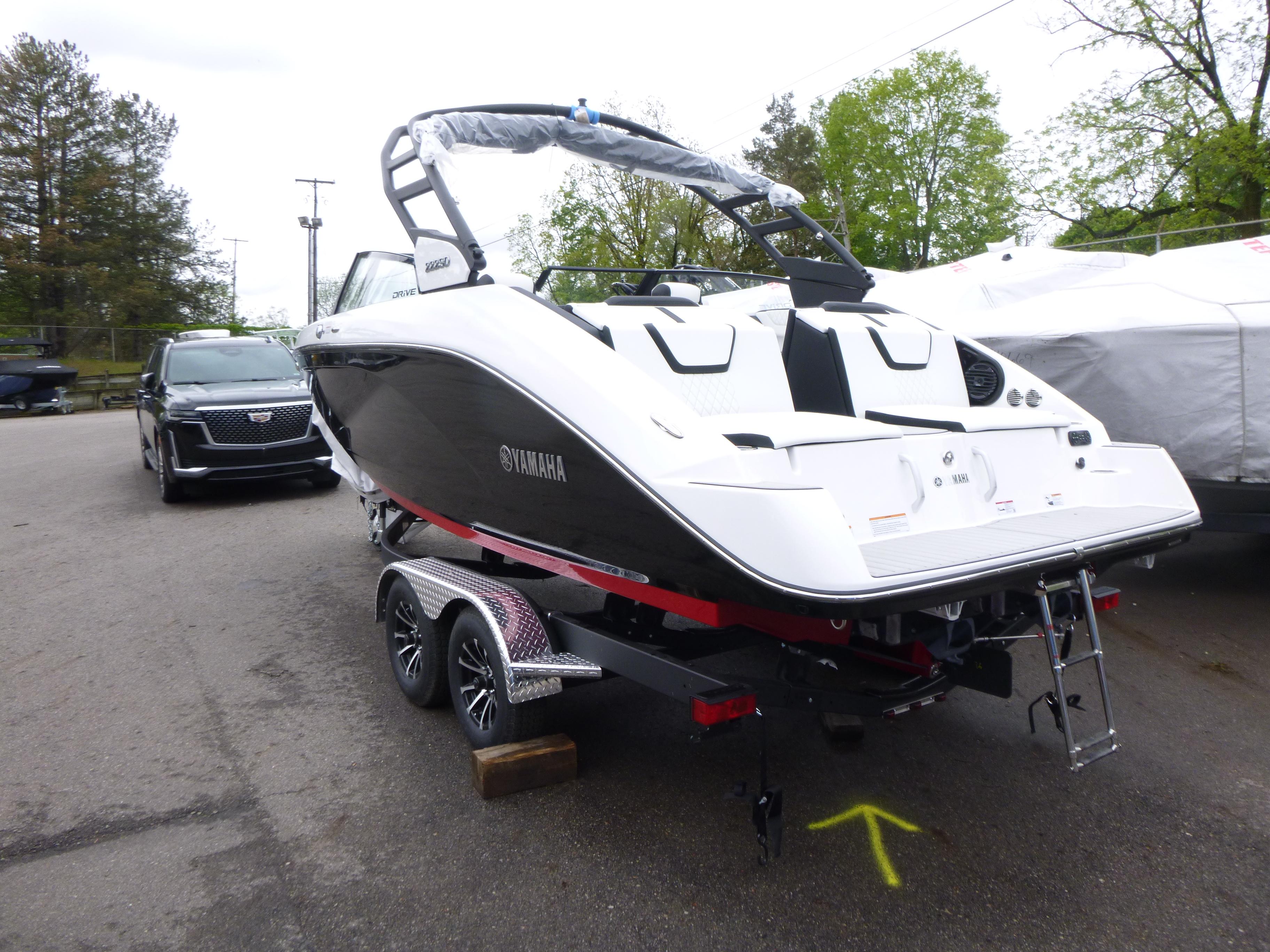 2025 Yamaha Boats 222SD Gallery