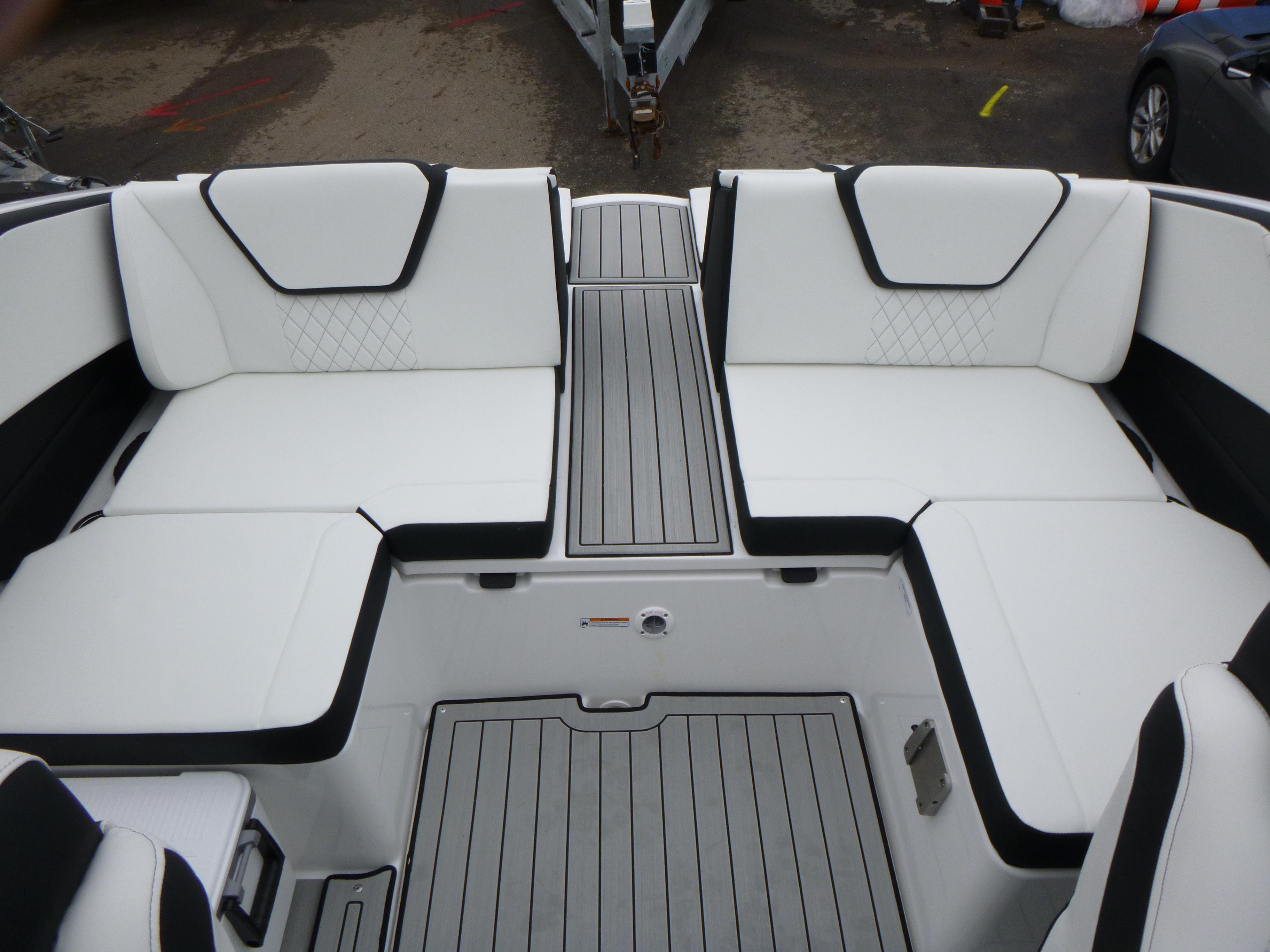 2025 Yamaha Boats 222SD Gallery