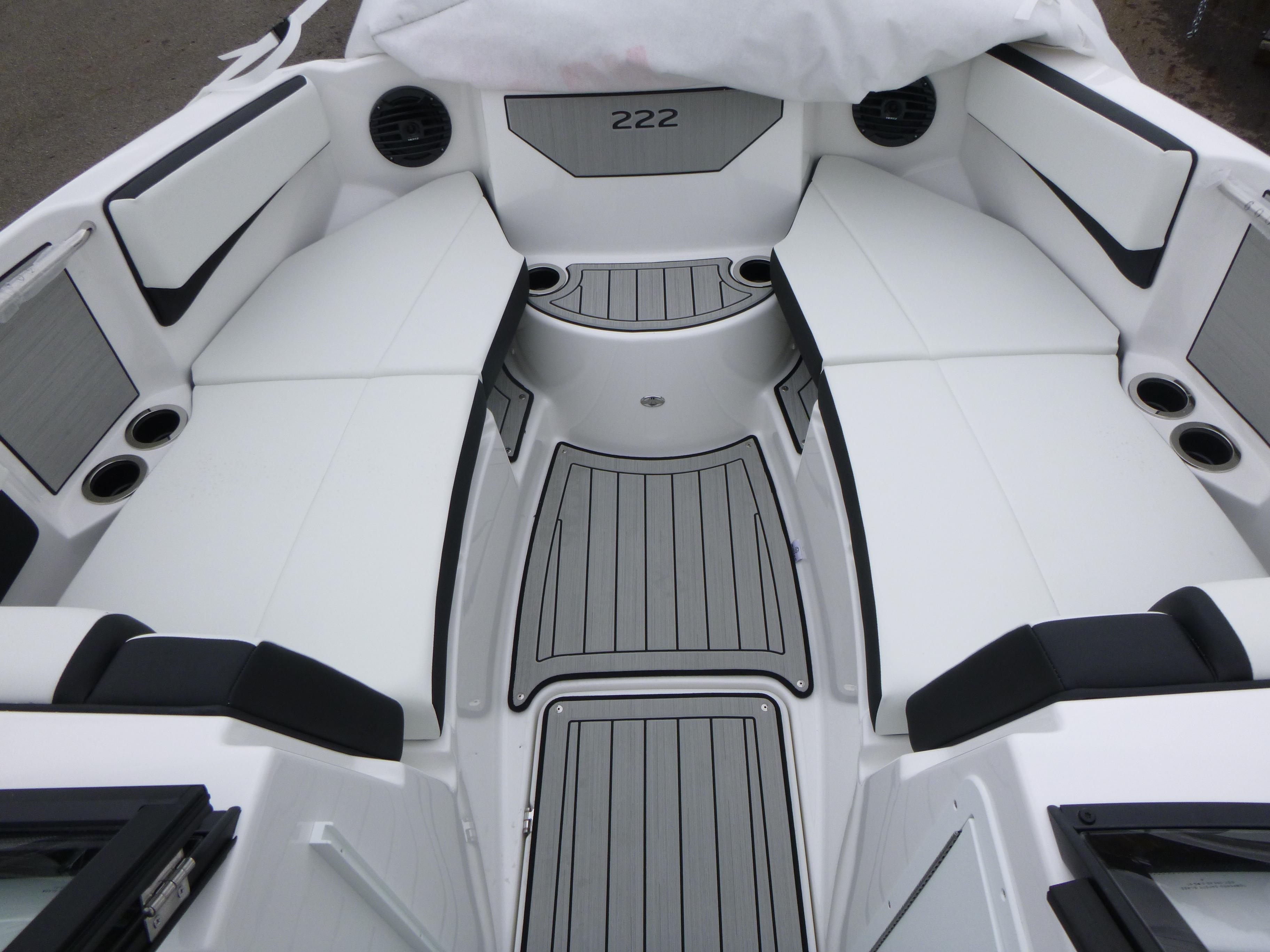 2025 Yamaha Boats 222SD Gallery