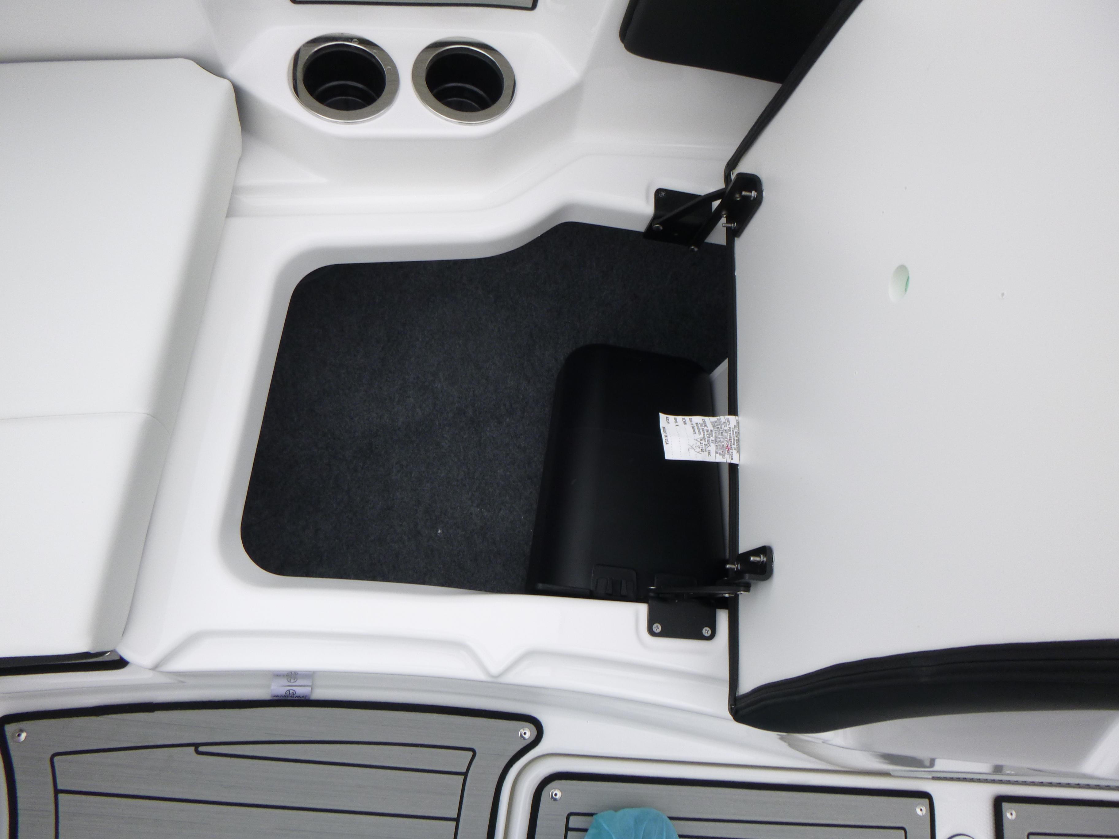 2025 Yamaha Boats 222SD Gallery