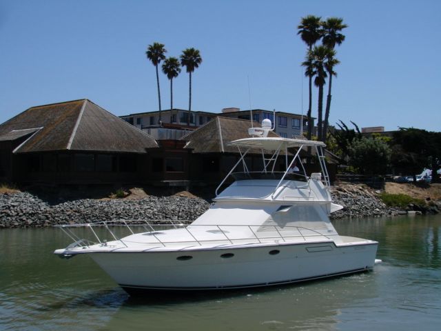 1987 Tiara Yachts 36 Convertible