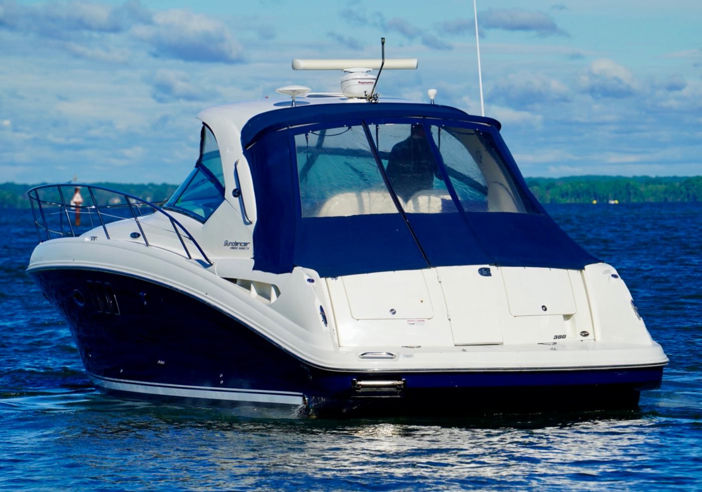 2010 Sea Ray 390 Sundancer