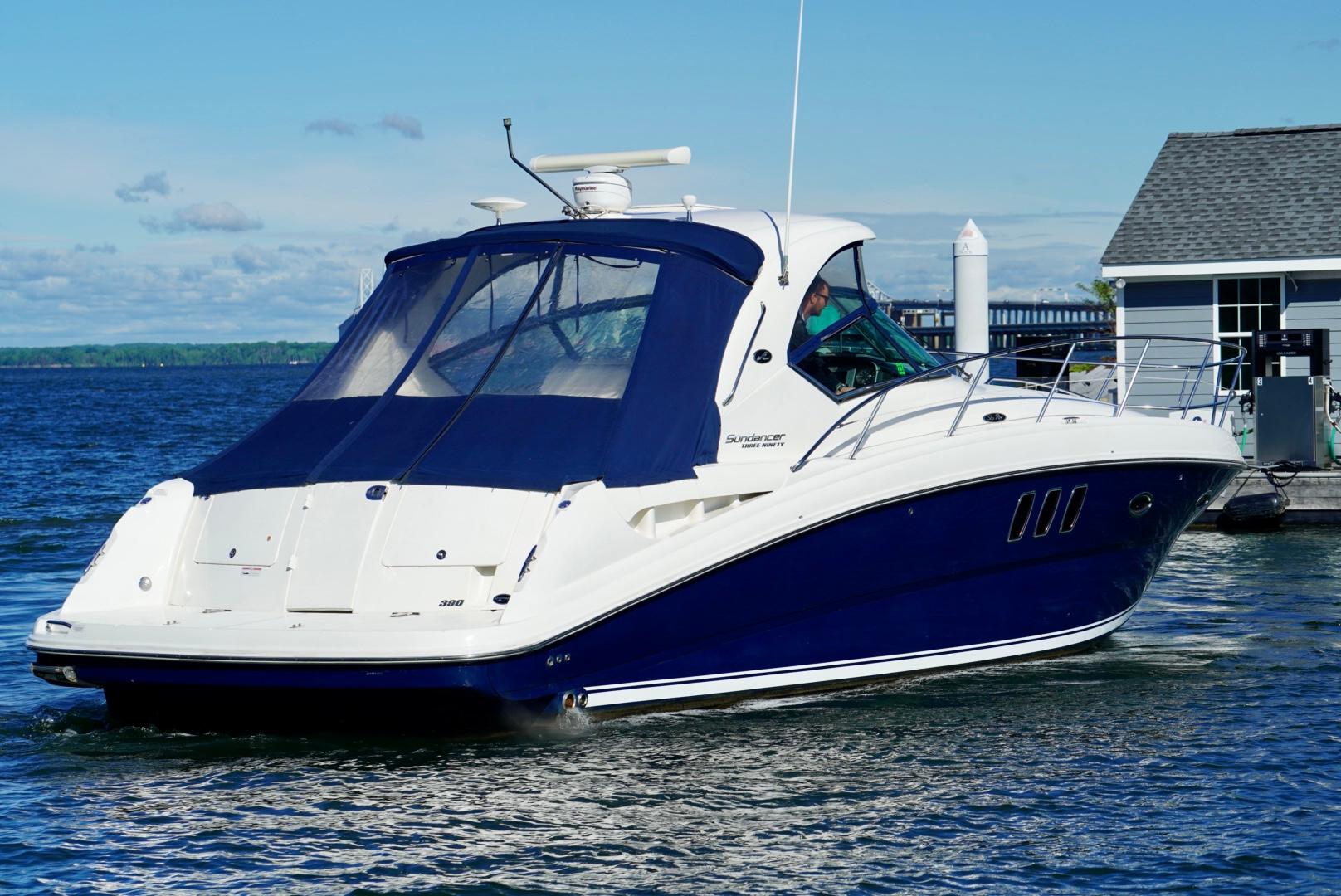 2010 Sea Ray 390 Sundancer