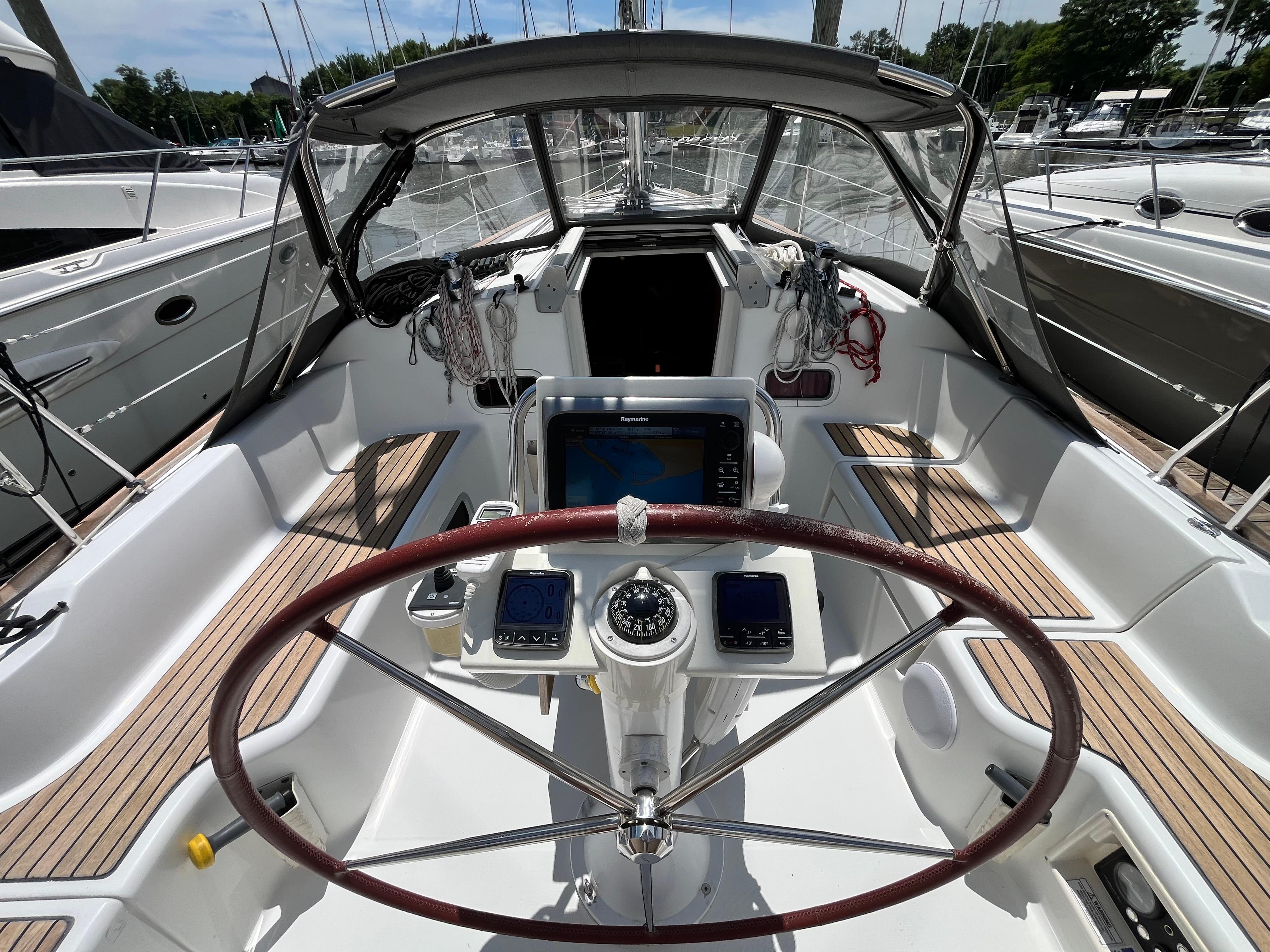 Yacht Photos Pics