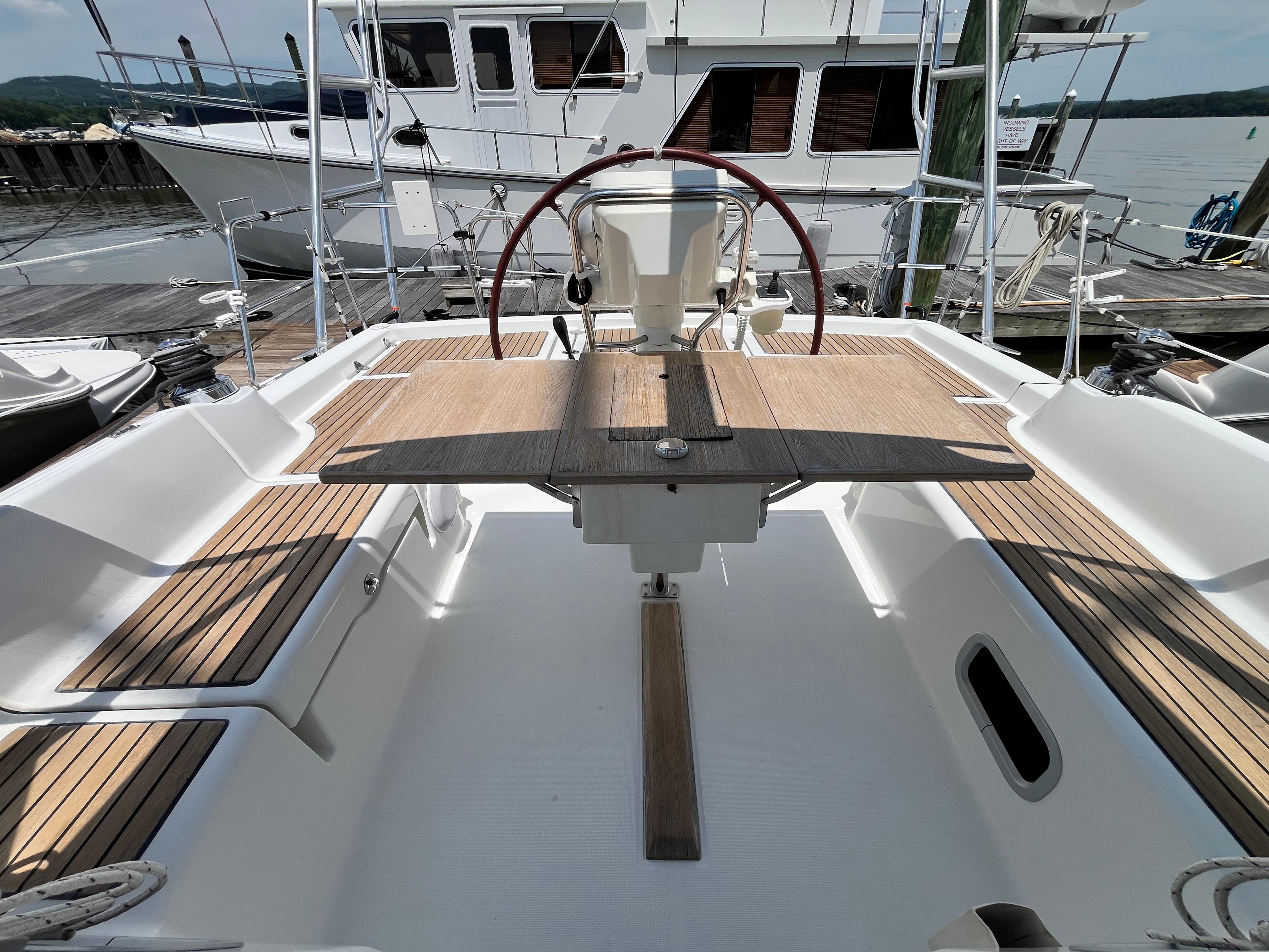 Yacht Photos Pics
