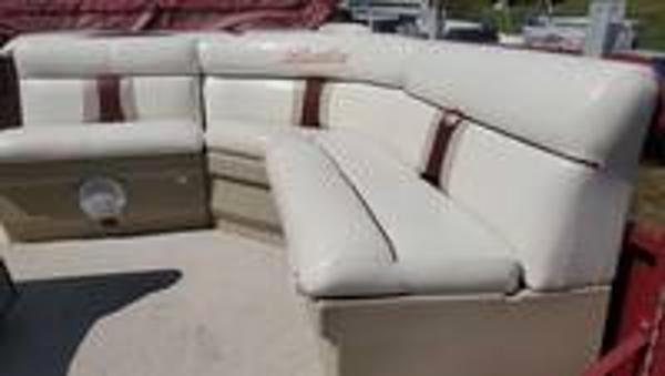 2013 Bentley boat for sale, model of the boat is Encore 240 Cruise & Image # 11 of 18