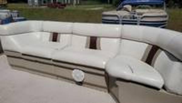2013 Bentley boat for sale, model of the boat is Encore 240 Cruise & Image # 9 of 18