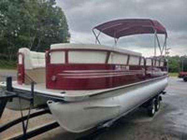 2013 Bentley boat for sale, model of the boat is Encore 240 Cruise & Image # 4 of 18