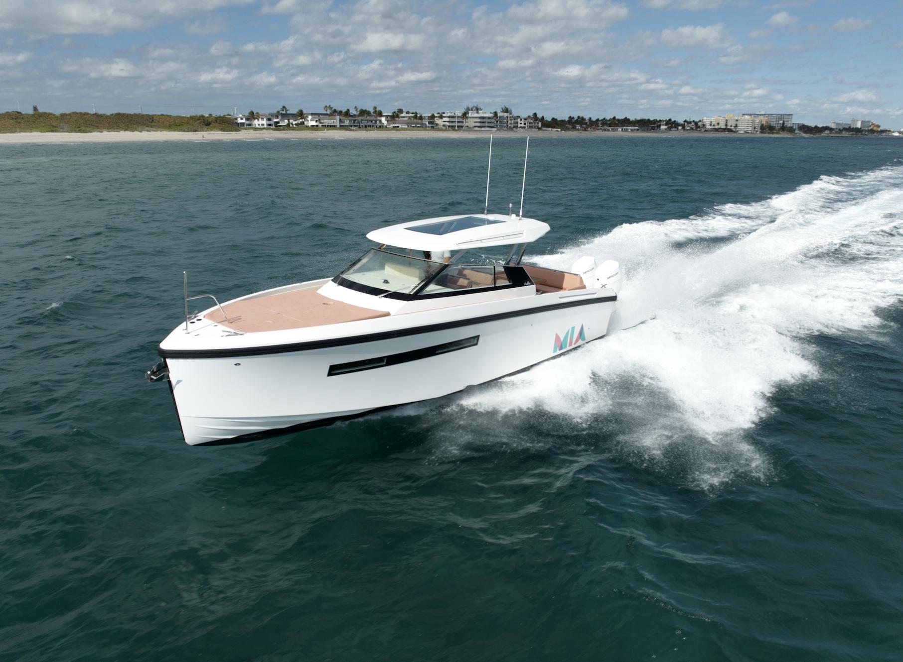 Delta Powerboats-33 Open 2024 -FL-US-9225820 | Thumbnail