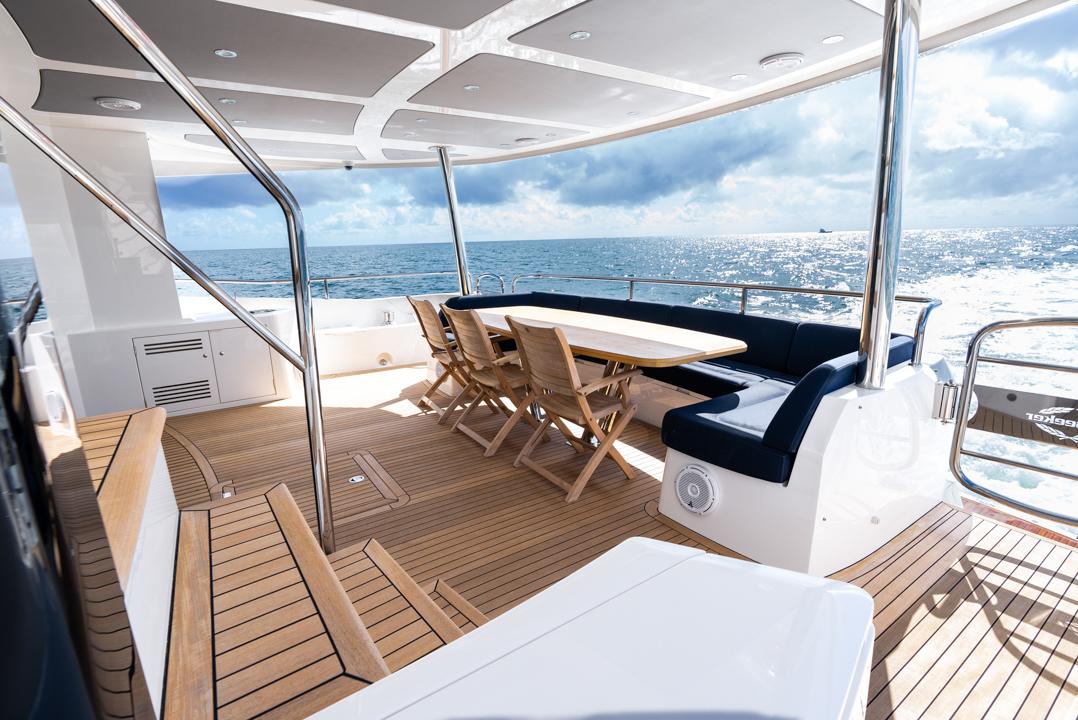 2019 Sunseeker 86 Yacht