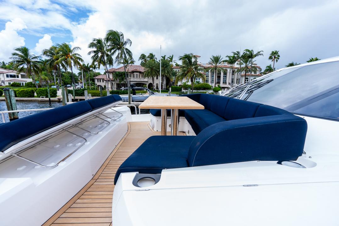 2019 Sunseeker 86 Yacht