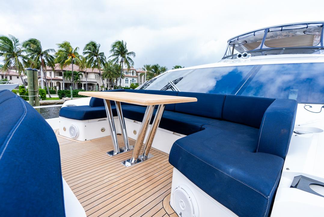 2019 Sunseeker 86 Yacht