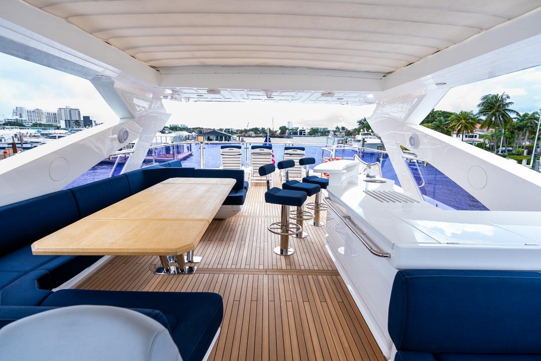 2019 Sunseeker 86 Yacht