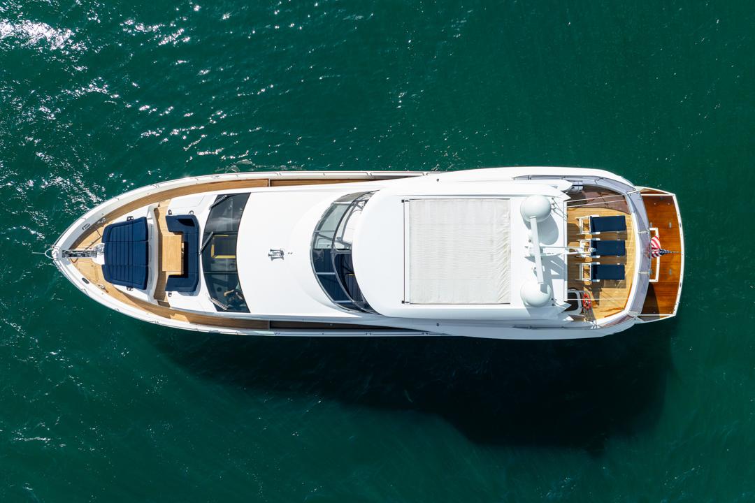 2019 Sunseeker 86 Yacht