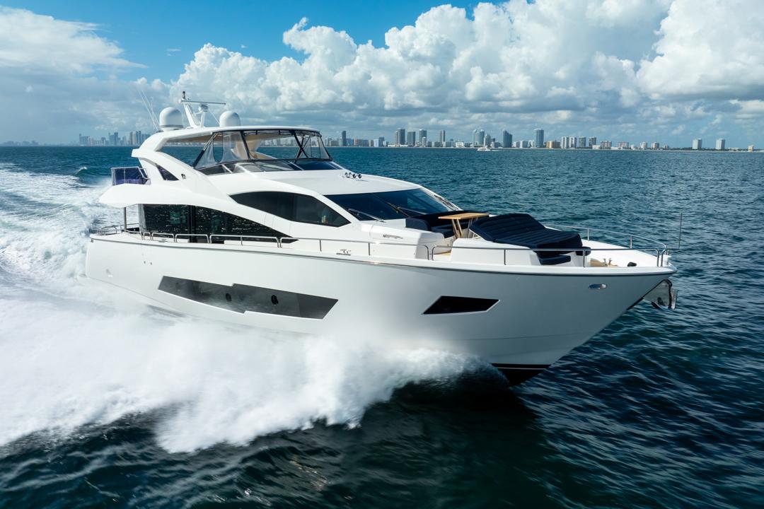 2019 Sunseeker 86 Yacht