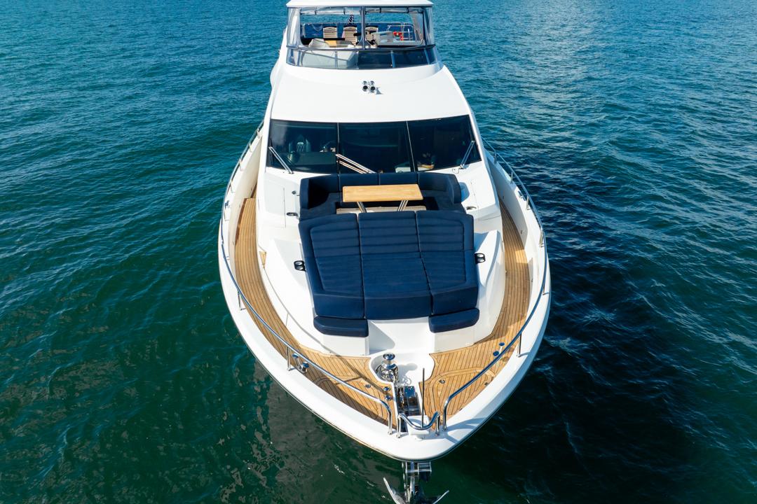 2019 Sunseeker 86 Yacht