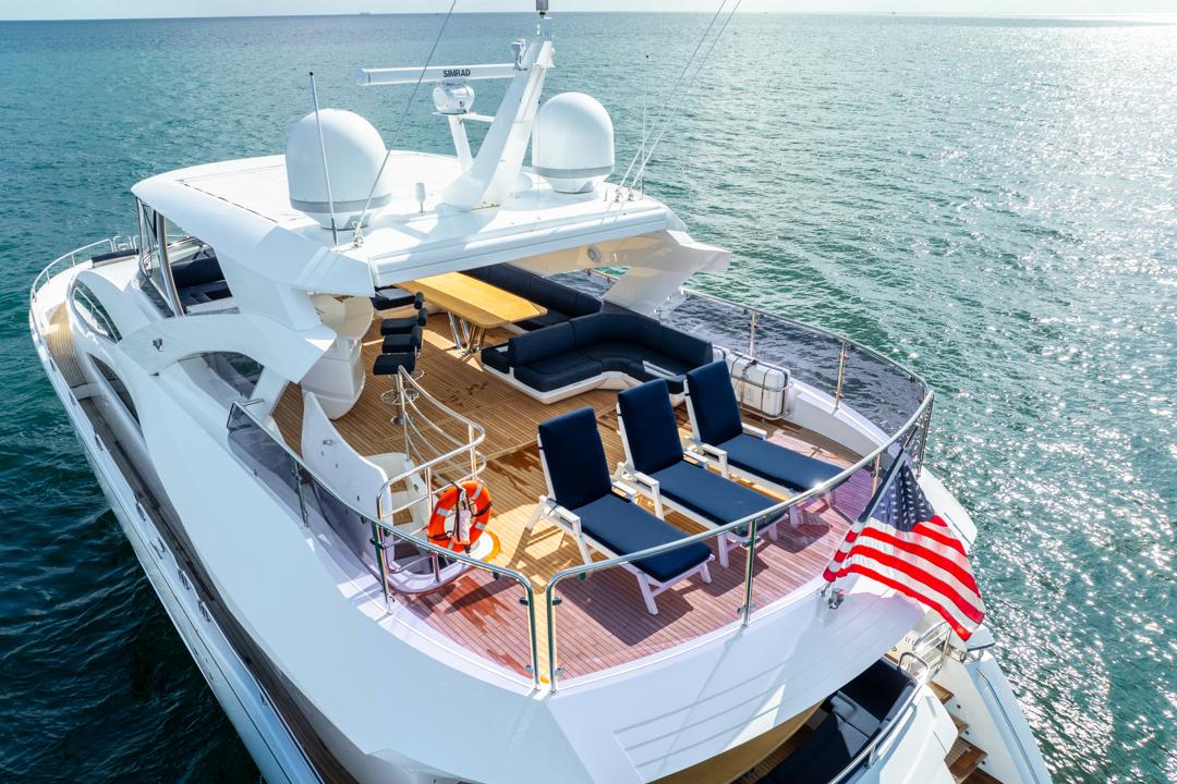 2019 Sunseeker 86 Yacht