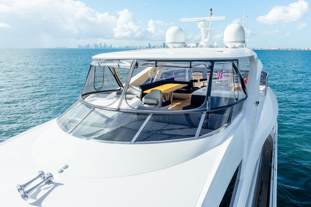 2019 Sunseeker 86 Yacht