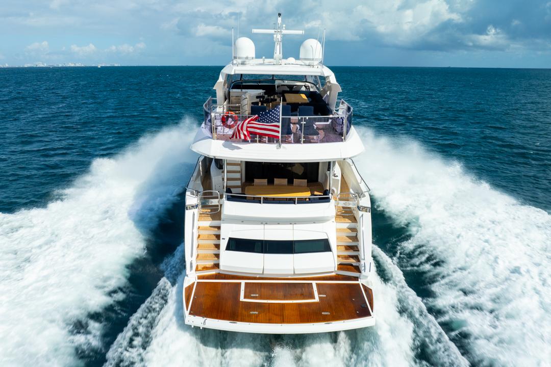 2019 Sunseeker 86 Yacht