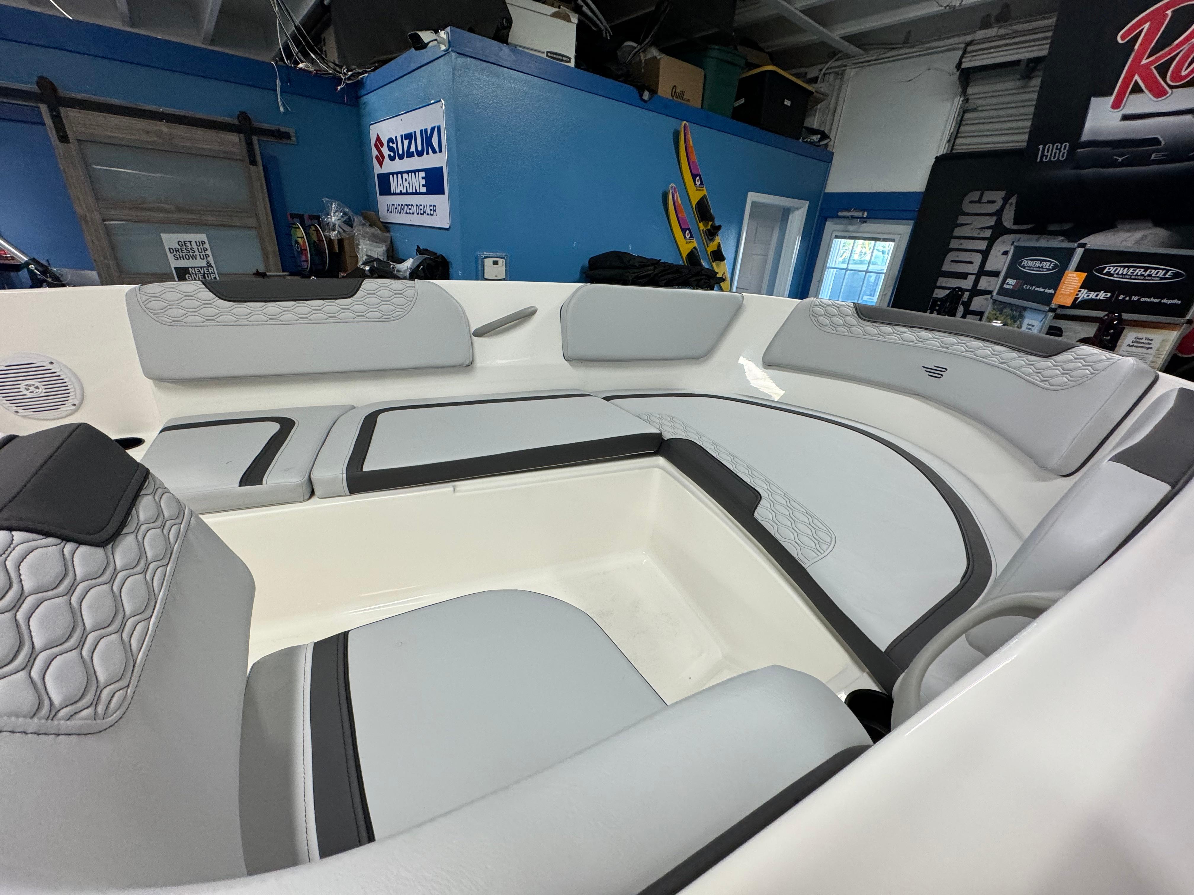 2025 Bayliner Element M15-8