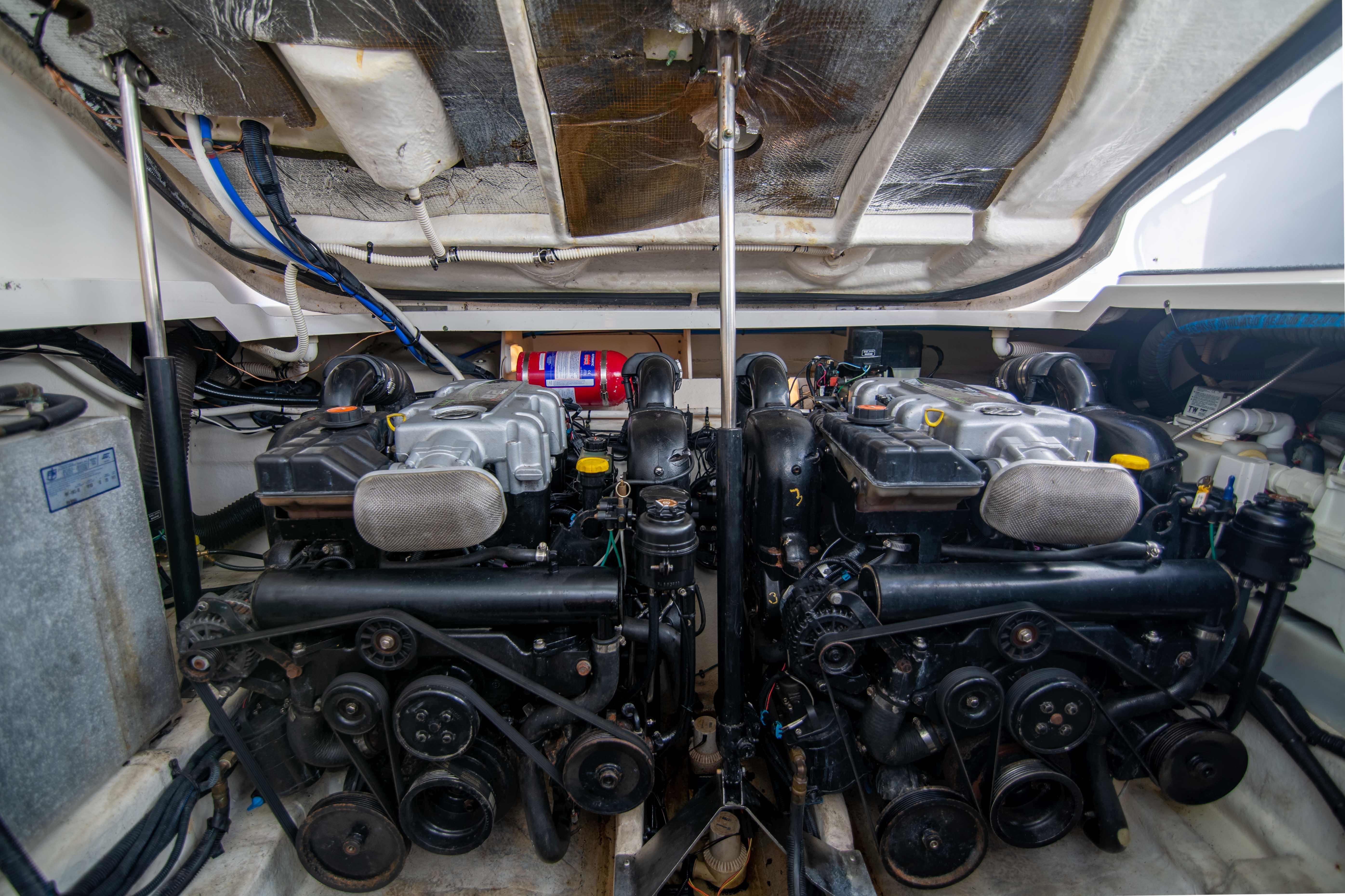 Sea Ray 350 - Bella's Joy - Engine Compartment