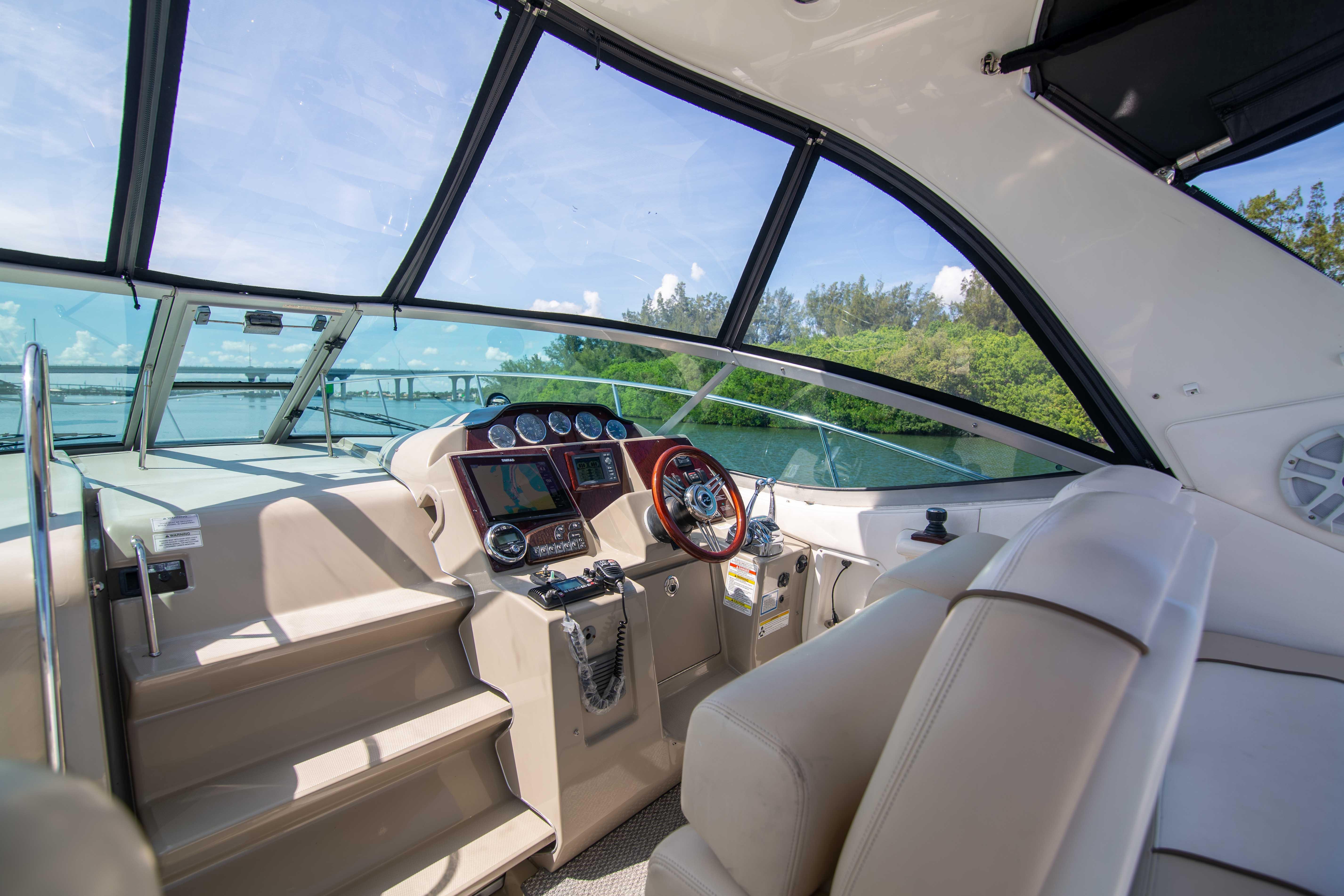 Sea Ray 350 - Bella's Joy - Helm Deck