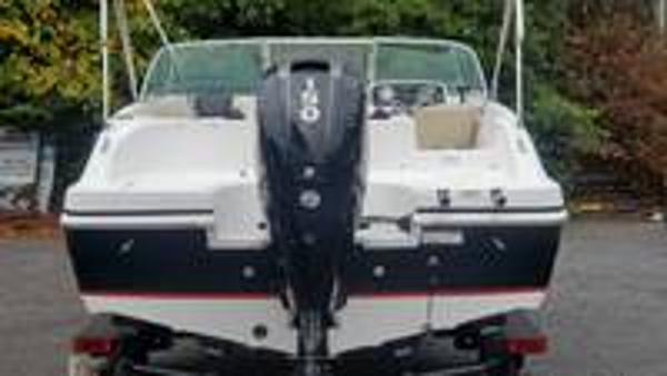 2015 Hurricane boat for sale, model of the boat is 187 SUNDECK & Image # 7 of 16