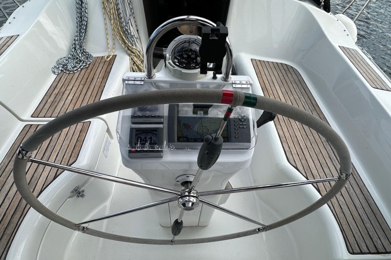 Yacht Photos Pics