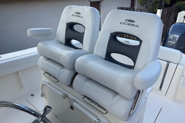 Knot 10 Yacht Sales Knot 10 Yacht Sales