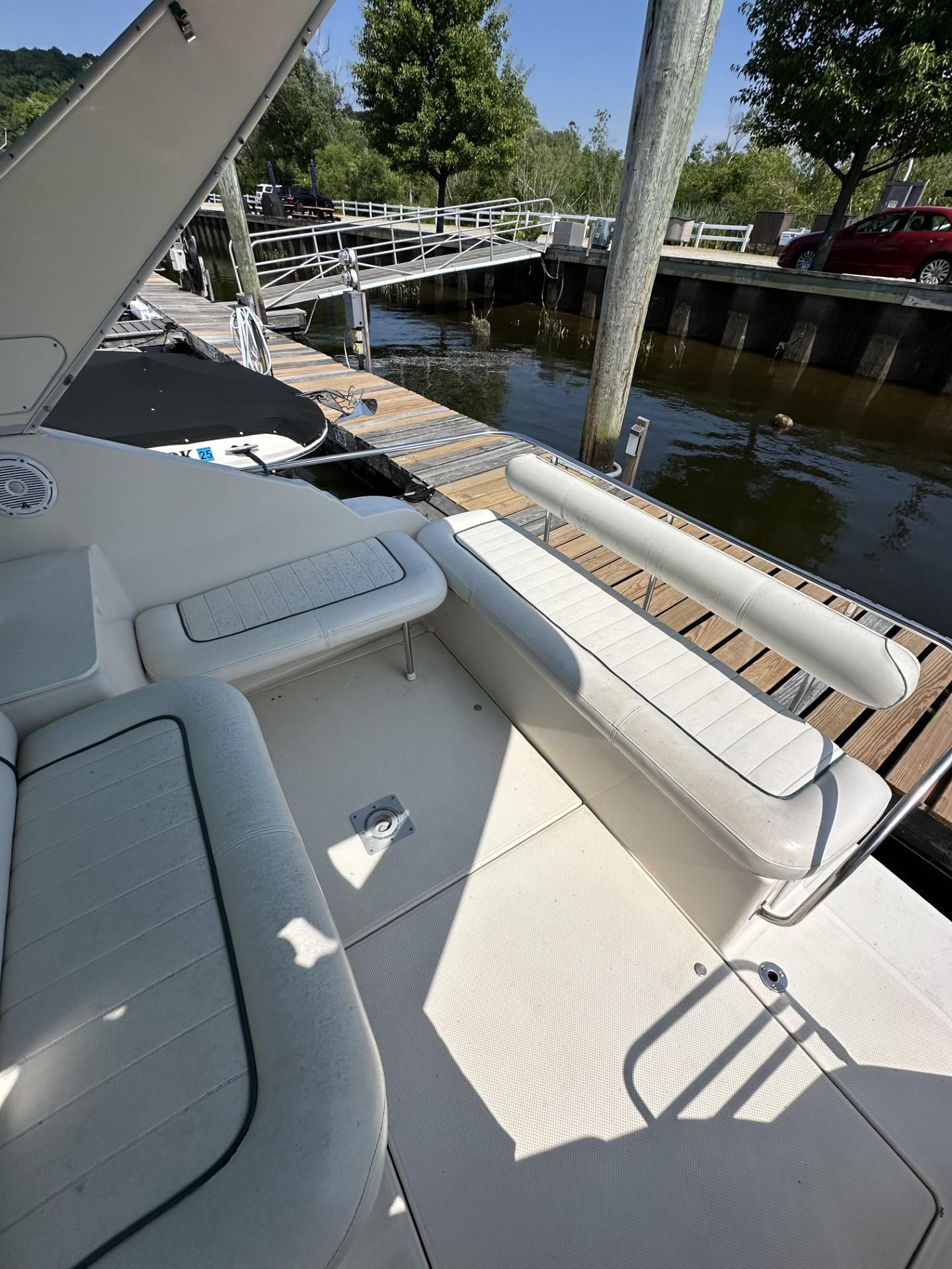 1998 Maxum 2800 SCR-8