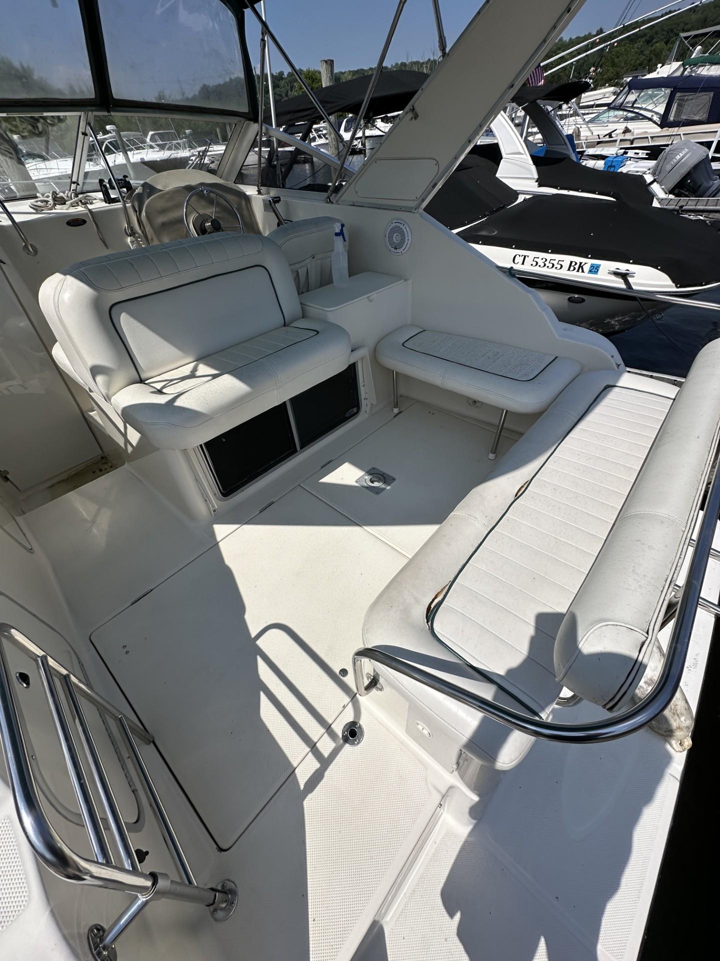 1998 Maxum 2800 SCR-7