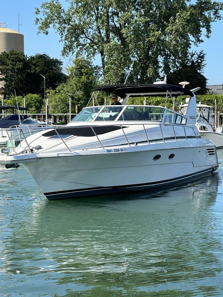 1999 Trojan 40 Express