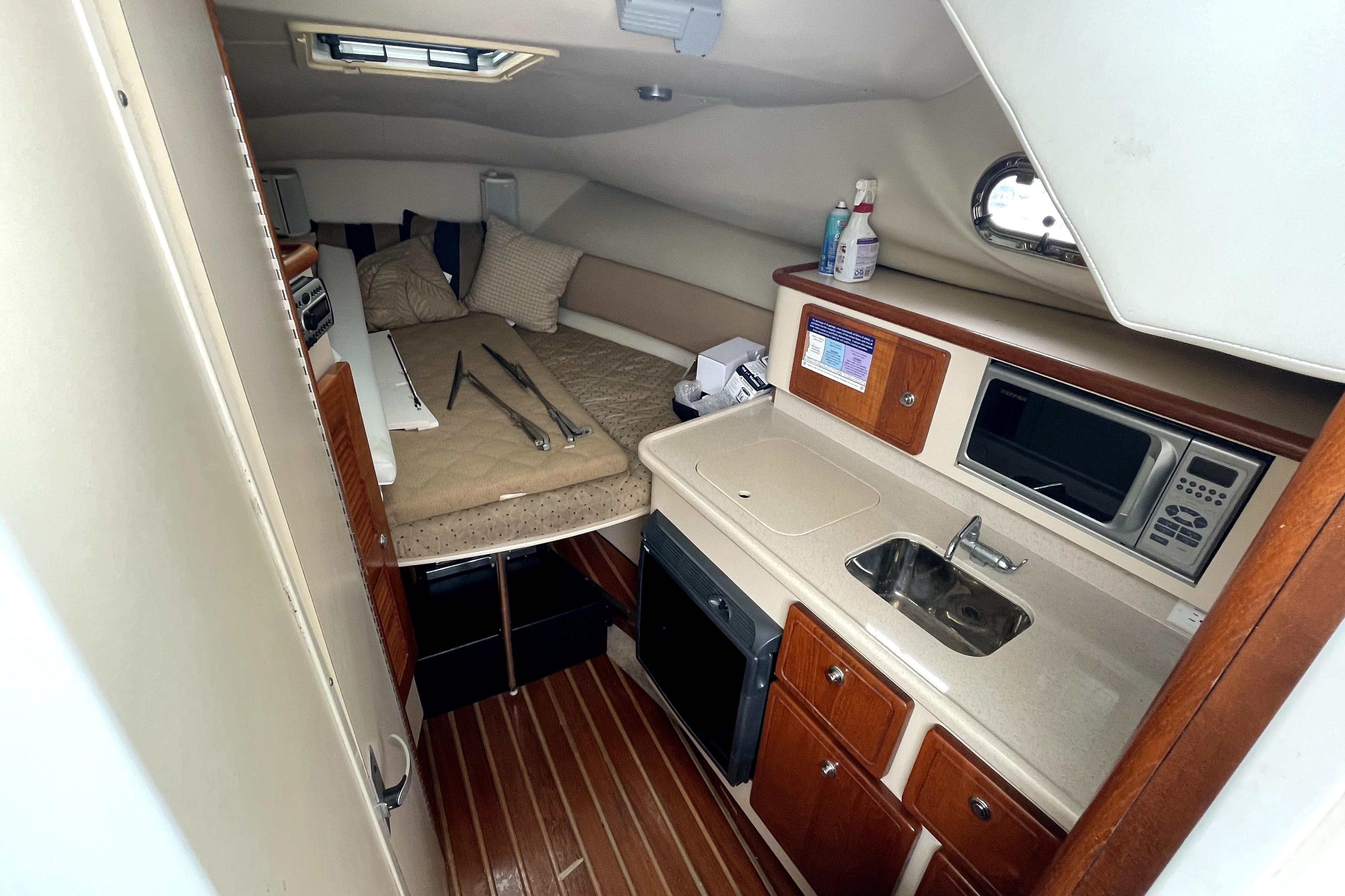 Boat image 13