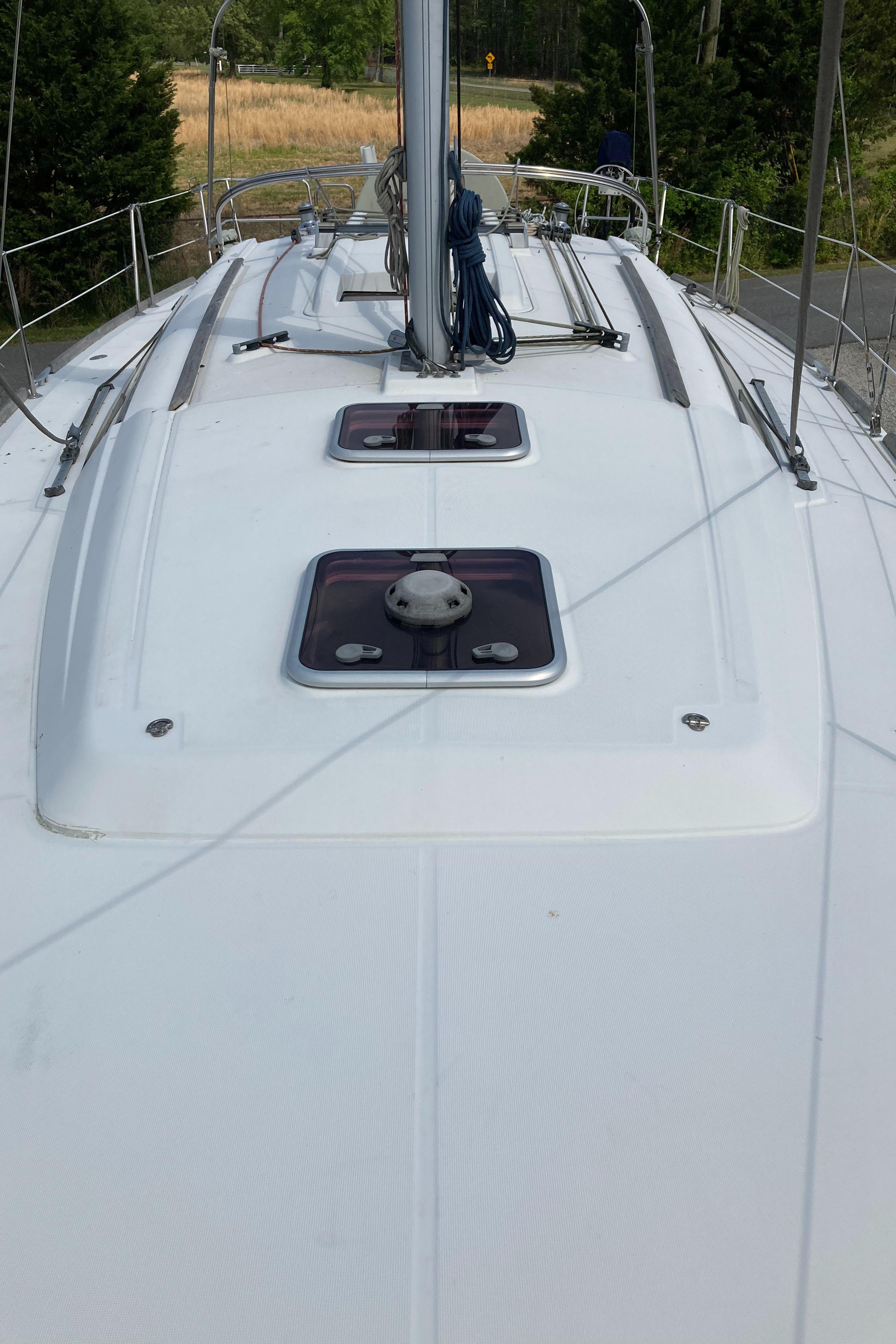 2009 Beneteau 37 For Sale | YaZu Yachting | Deltaville