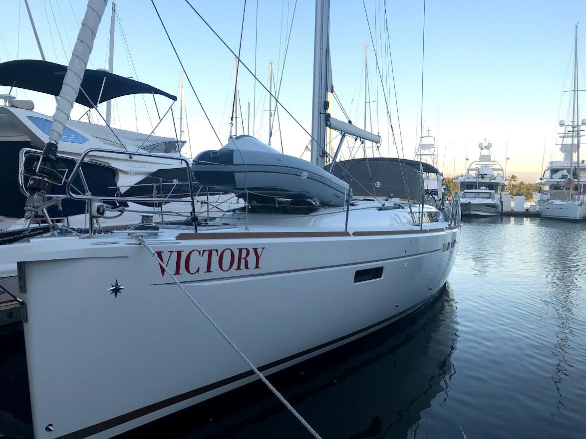 Victory Yacht Photos Pics 